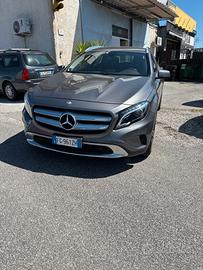 Mercedes-benz GLA 200 d Automatic Premium