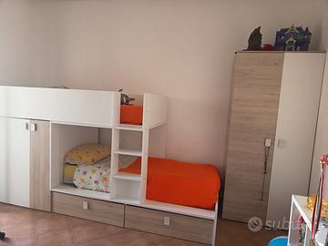 Cameretta Letto a castello con armadio