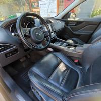 Jaguar F Pace