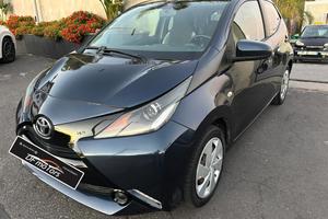 Toyota Aygo 1.0 VVT-i 69 CV 5 porte x-clusiv