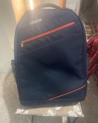 Valigia, bagaglio,Zaino trolley american tourister