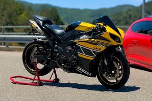 yamaha yzf r1 big bang  