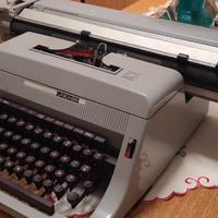 Macchina da scrivere