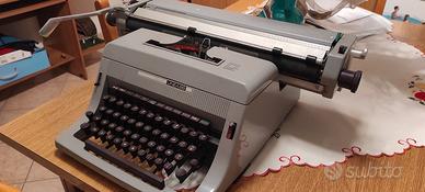 Macchina da scrivere