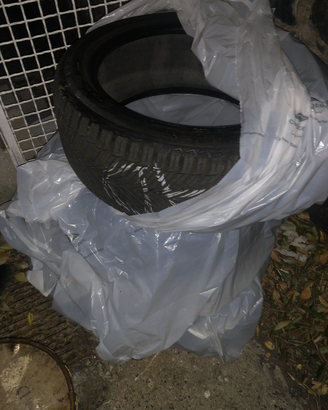 3 Michelin tires, 225/45/17