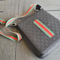 Borsa a tracolla in ecopelle e tessuto