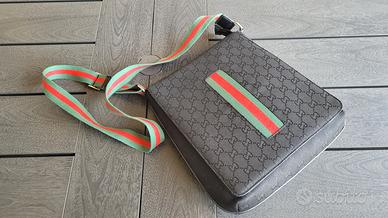 Borsa a tracolla in ecopelle e tessuto