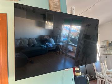 TV LG Smart LED 4K Ultra HD da 55 pollici.
