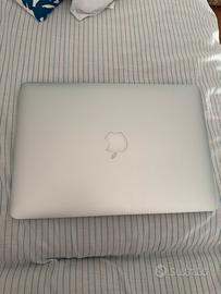 MacBook Air da 13", 8 gb RAM, 256GB, argento