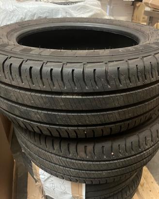 Pneumatici Kleber 215 60R 17C