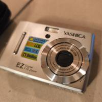 macch fotografica yashica Ez F10 