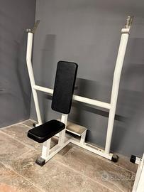 Teca shoulder bech press
