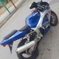 Suzuki GSX R 600 - 2004