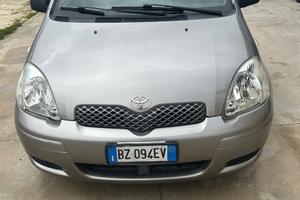 Toyota Yaris benzina