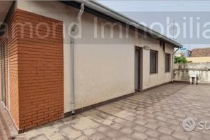 Casa singola su due livelli con garage a Riposto