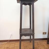 Raro piedistallo porta vaso scolpito in legno