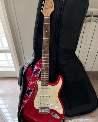 Chitarra elettrica Squier Stratocaster + accessori