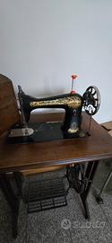 macchina da cucire storica  singer