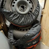 Gomme Invernali Nokian Snowproof 185 60 r15 Meriva