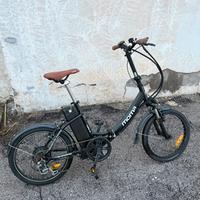 Bici elettrica Moma Bikes E-20