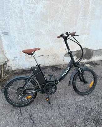 Bici elettrica Moma Bikes E-20