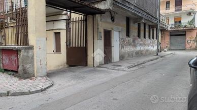 AUTORIMESSA A CASAVATORE