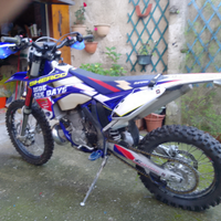 Sherco se 300 six days