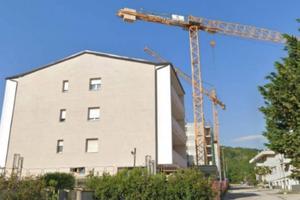 Immobile in asta di 104 m² con box auto a Teramo