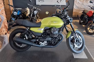 Moto Guzzi V7 Sport DISP. DIVERSI COLORI