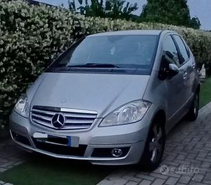 AUTOMOBILE CLASSE A MERCEDES BENZ