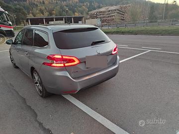Auto Peugeot 308