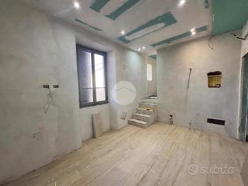 CASA SEMINDIPENDENTE A VIMERCATE