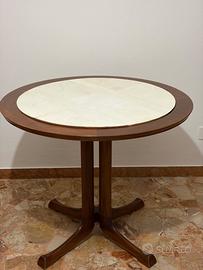 Tavolo e sedie anni 50/60