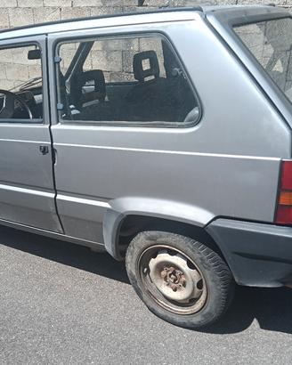 Fiat Panda 1ª serie con gancio traino 