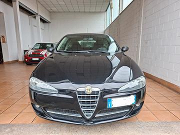 Alfa Romeo 147 3p 1.6 ts 16v BlackLine 105cv, adat