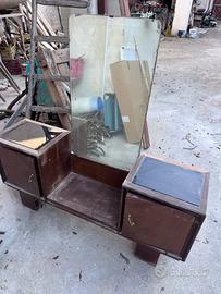 Mobile antico