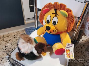 Lotto 2 pupazzi peluches