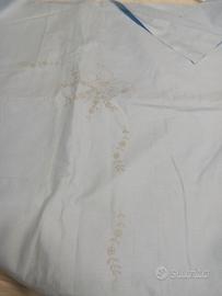 lenzuola disegnato da ricamare, mussola ninfa .