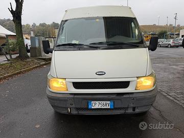 FORD TRANSIT 2004