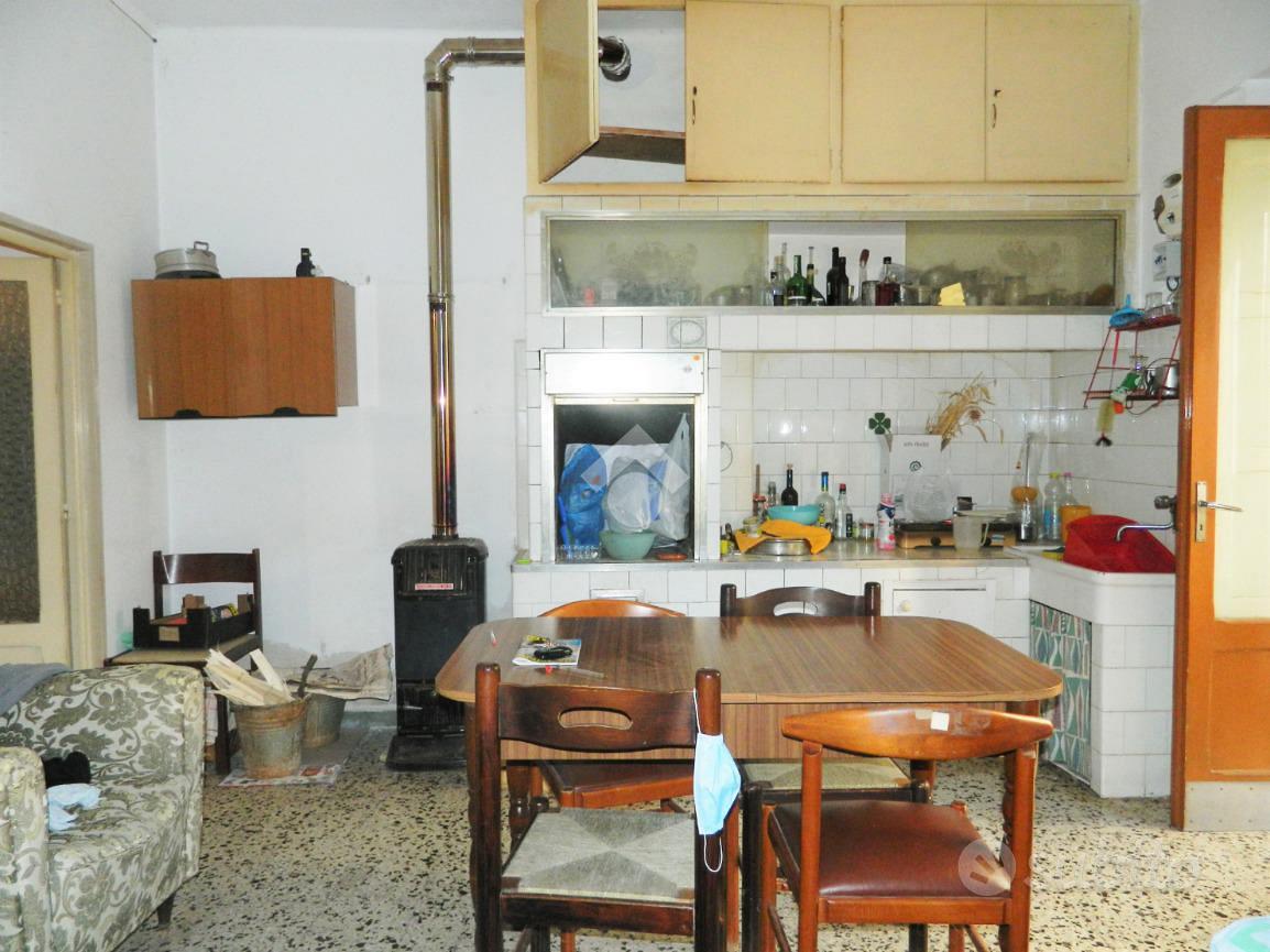 2 LOCALI A PUTIGNANO - Vista 4