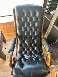 Sedia dondolo Chesterfield