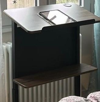 Pulpito/scrivania marrone/nero