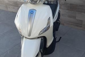 Piaggio Beverly 350 Sport Touring 2018