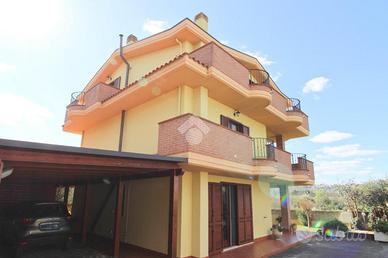 VILLA SINGOLA A MONTESILVANO