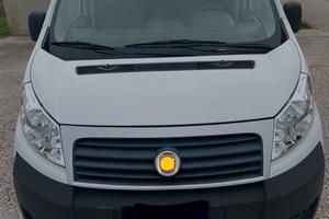 Vendi fiat scudo