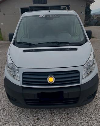 Vendi fiat scudo