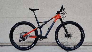 Scalpel 2 con ruote in carbonio - Taglia L