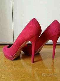 SCARPE ELEGANTI IN CAMOSCIO ROSSO - BERSHKA