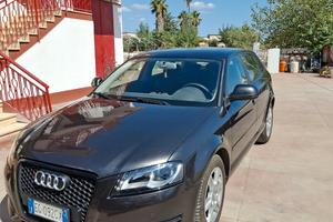 Audi a3 1.6 young edition 90cv