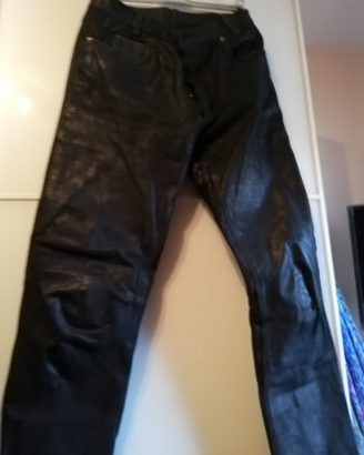 Pantalone in pelle fatto a mano